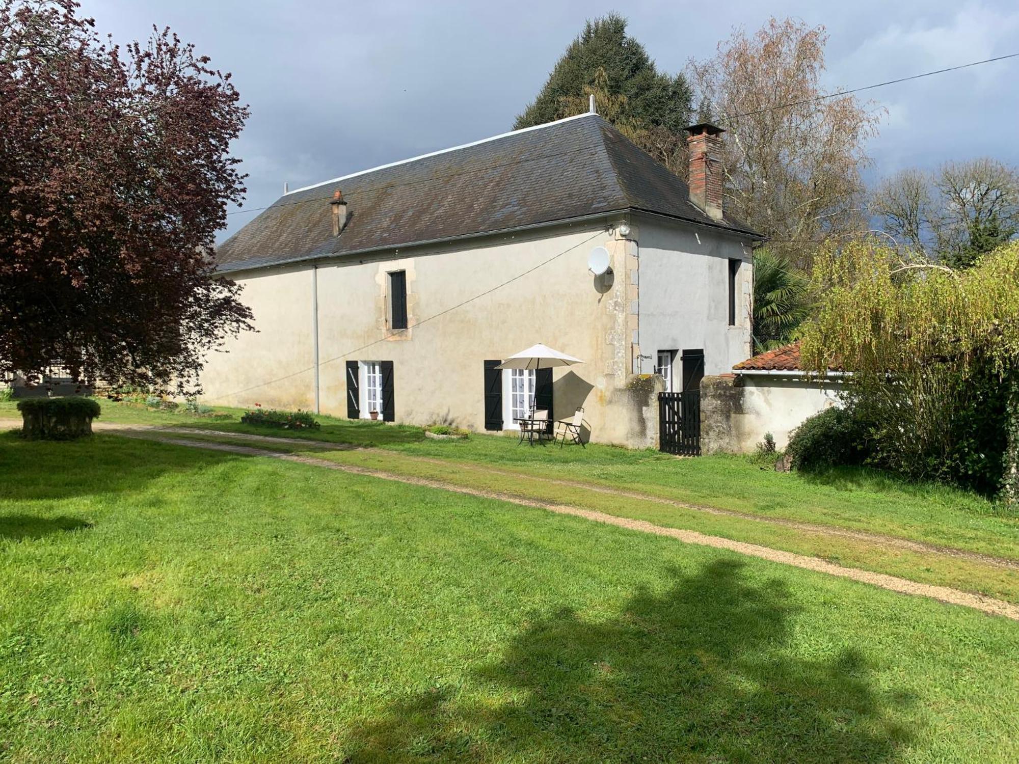 Le Bois D'Amour Gite Et Chambres Charroux  Exterior foto